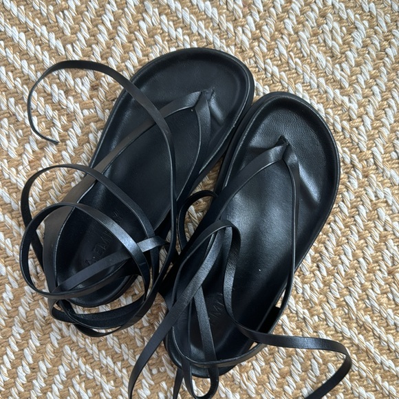 A.emery shell sandal - Picture 3 of 5